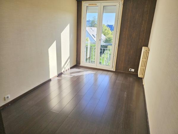 Appartement
         4 pièces
        - 73 m² Exclusivité 136 990 € *