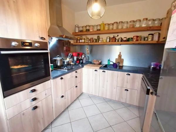 Maison familiale avec terrain arboré à Rancon