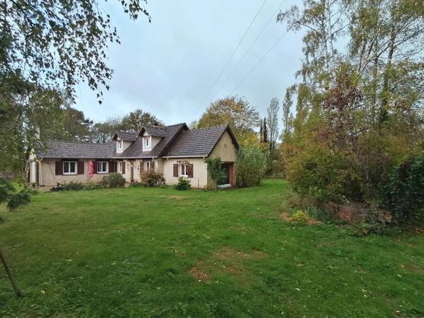 Maison familiale avec terrain arboré à Rancon