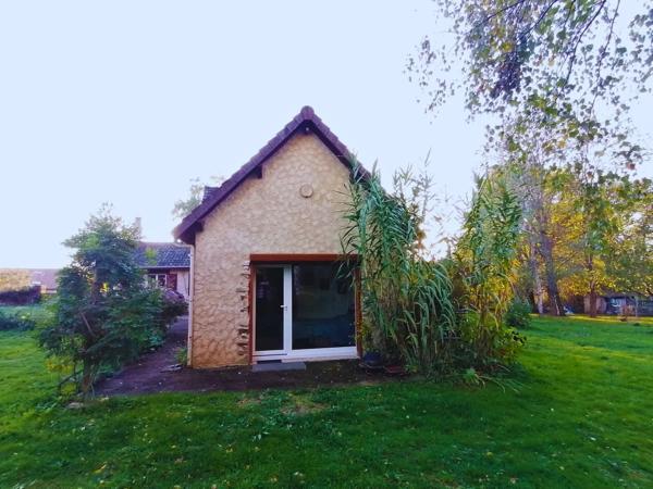 Maison familiale avec terrain arboré à Rancon