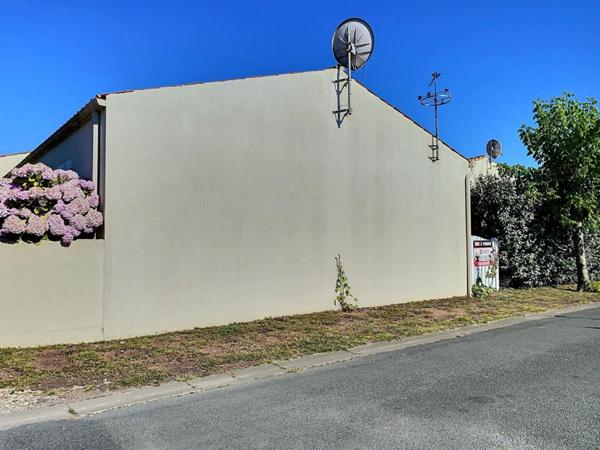 - Maison 4 pièce(s) 57 m² - 2 Chambres - 17840 - La Brée les Bains -