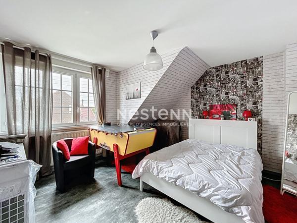 Maison familiale à vendre à Somain - 5 chambres, jardin et garage - Prix : 229.000 euros