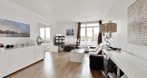 À vendre Appartement 3 pièces 54 m² - Noisy-le-roi 78590