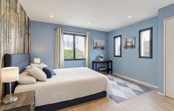 Maison contemporaine à VERRIERES LE BUISSON (91370)