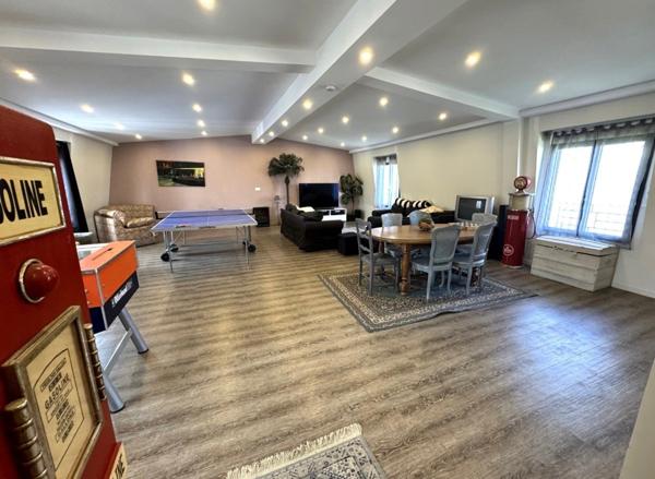 Maison contemporaine à VERRIERES LE BUISSON (91370)