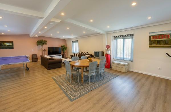 Maison contemporaine à VERRIERES LE BUISSON (91370)