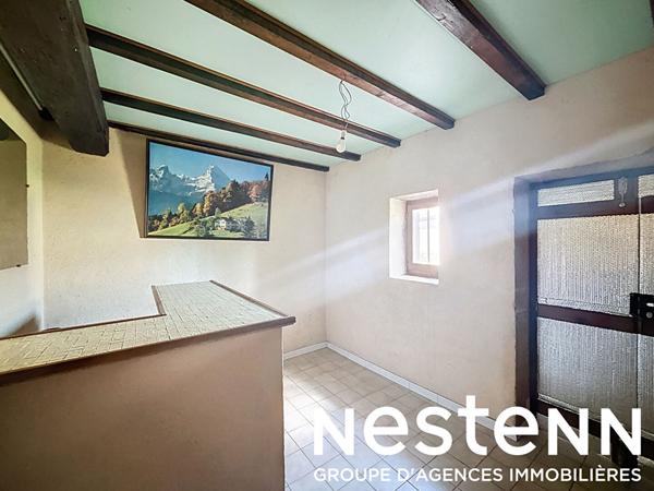 A vendre : Belle propriété avec dépendances et grand terrain au calme