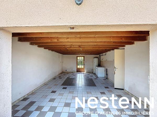 A vendre : Belle propriété avec dépendances et grand terrain au calme