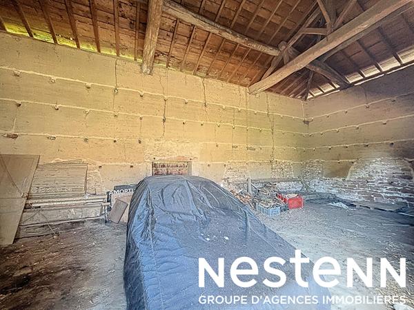 A vendre : Belle propriété avec dépendances et grand terrain au calme