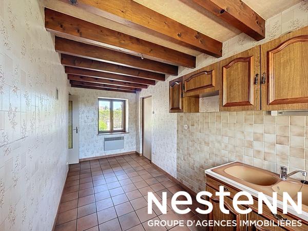 A vendre : Belle propriété avec dépendances et grand terrain au calme