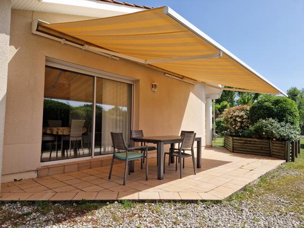 Maison à vendre – 4 chambres, Garage, Piscine, Proche Lac & Centre – LACANAU