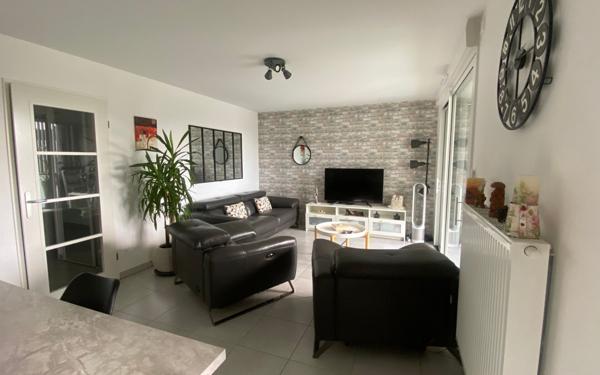 Appartement à vendre    3 pièces • 65 m2 Bordeaux