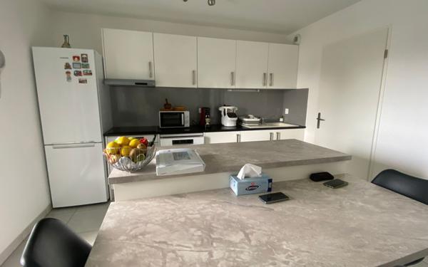 Appartement à vendre    3 pièces • 65 m2 Bordeaux