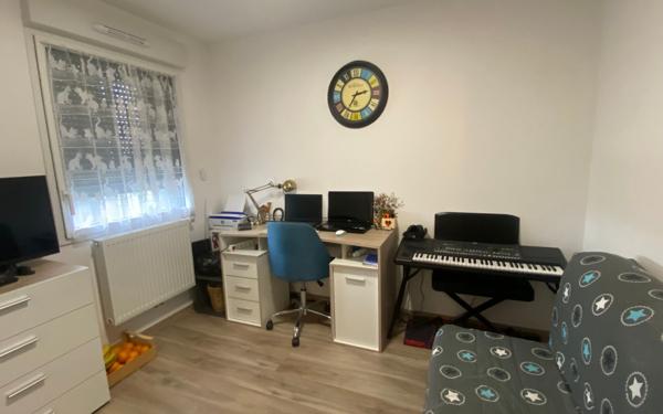 Appartement à vendre    3 pièces • 65 m2 Bordeaux