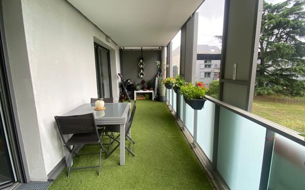 Appartement à vendre    3 pièces • 65 m2 Bordeaux