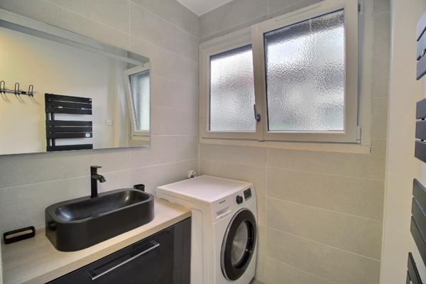 Appartement T2 rénové avec garage ? Proche place Carnot et gare