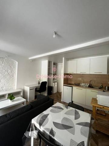 Immeuble à vendre 3 pièces de 83 m²
