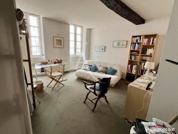 Appartement Saintes 3 pièce(s) 73 m2