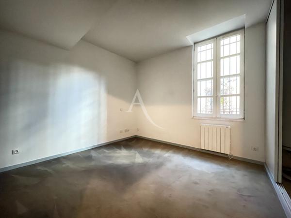 Appartement Saintes 3 pièce(s) 73 m2