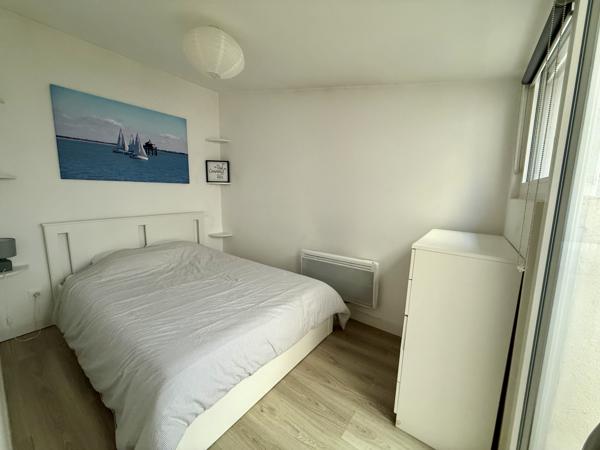 Charmant T2 meublé, lumineux et calme – cœur de La Rochelle (ST CLAUDE 15/RDC)