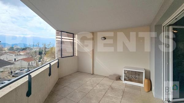 Appartement T4 Marseille 10ème 80m², deux terrasses,double garage en sous-sol