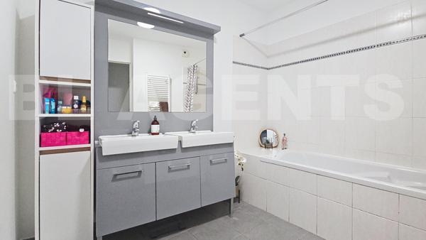 Appartement T4 Marseille 10ème 80m², deux terrasses,double garage en sous-sol