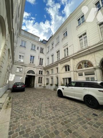Place du Vieux Marché. Studio