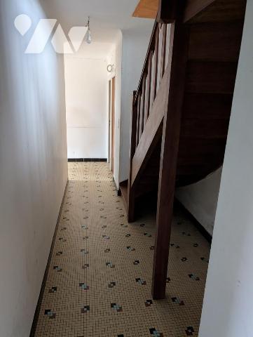 exclusivité longère en pierre avec terrain constructible en partie