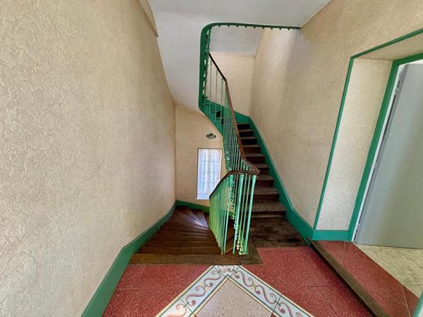 Immeuble de rapport 700 m² 10 logements + potentiel Marzy