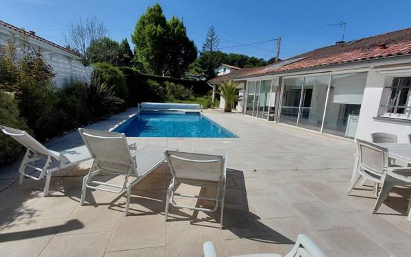 Maison à vendre    4 pièces • 138 m2 Mouguerre