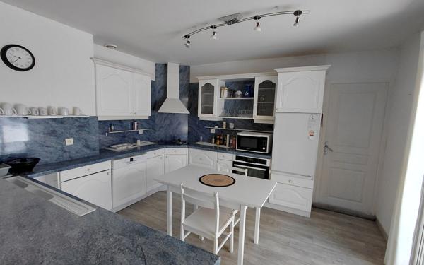 Maison à vendre    4 pièces • 138 m2 Mouguerre