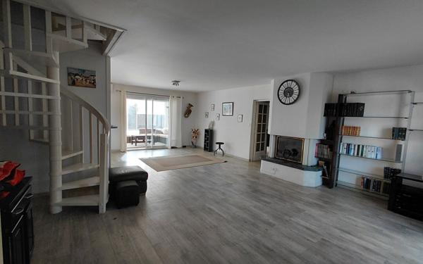 Maison à vendre    4 pièces • 138 m2 Mouguerre