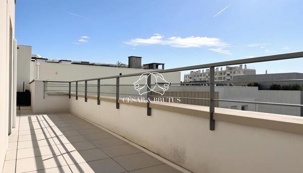 Exclusivité – ST PRIEST (Centre) – Appartement T3 (61 m2) – Dernier étage – Toit-terrasse – Garage (2016)
