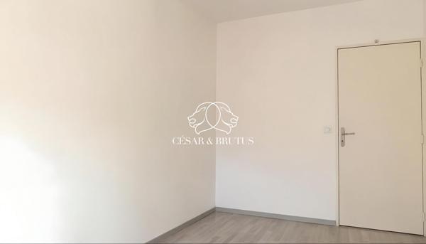 Exclusivité – ST PRIEST (Centre) – Appartement T3 (61 m2) – Dernier étage – Toit-terrasse – Garage (2016)