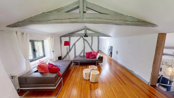 Vente                                                      Propriété
                        
                     11 pièces                      207 m2                     à Bazas