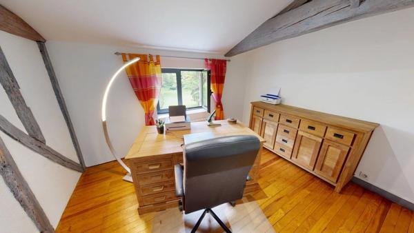 Vente                                                      Propriété
                        
                     11 pièces                      207 m2                     à Bazas
