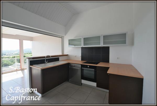 LES TROIS ILETS - EXCEPTIONNEL - T4 de 80,65m2 hab (104,42m2) - Vue Mer - Garage - Cave - Dpt Martinique (972), appartement à vendre