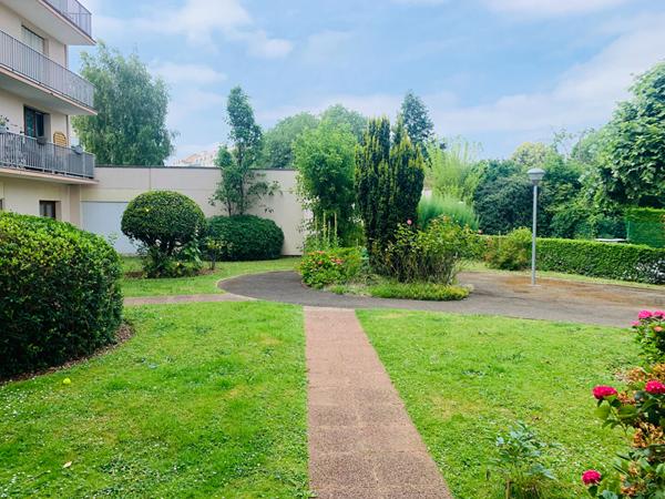 NOUVEAU Appartement 5 Pièces au Centre Ville Parfait état