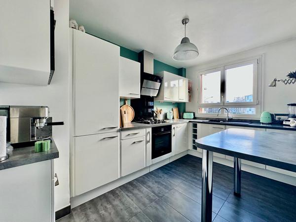 NOUVEAU Appartement 5 Pièces au Centre Ville Parfait état