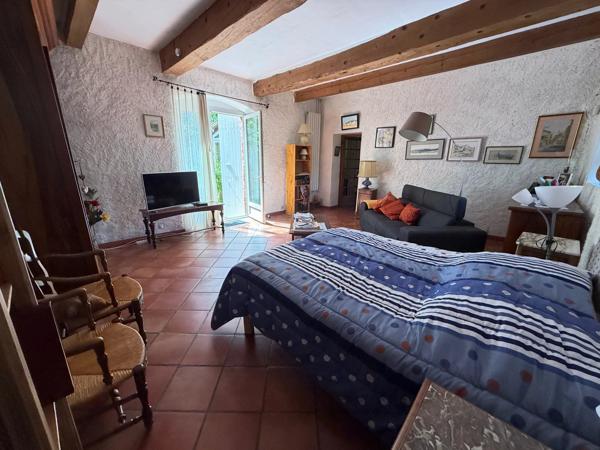 Maison Vigneronne T5 avec remise attenante