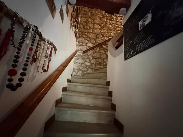 Maison Vigneronne T5 avec remise attenante