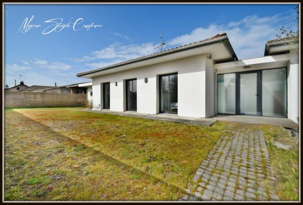 VILLA de plain-pied à vendre 7 pièces SOUSTONS (40) 158 m² environ, proche du lac