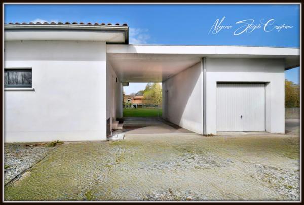 VILLA de plain-pied à vendre 7 pièces SOUSTONS (40) 158 m² environ, proche du lac