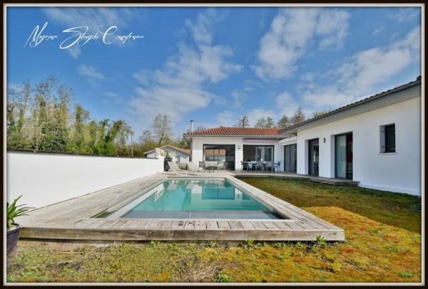 VILLA de plain-pied à vendre 7 pièces SOUSTONS (40) 158 m² environ, proche du lac