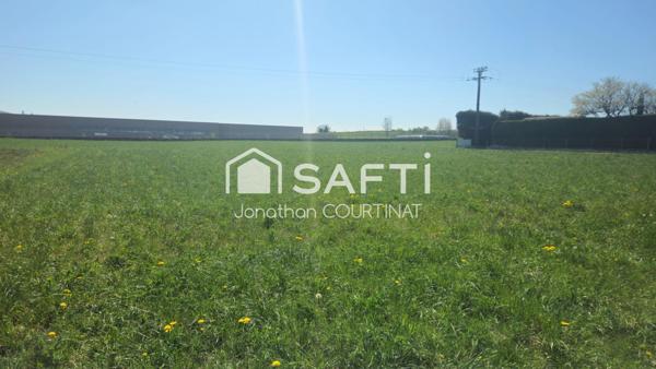 Terrain à bâtir dans zone commerciale