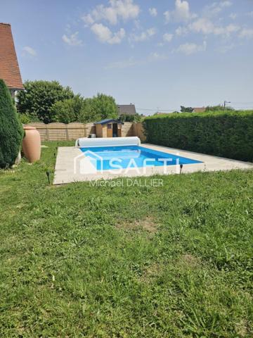MAISON T8 DE 212m2 AVEC 5 CHAMBRES ET GARAGE.