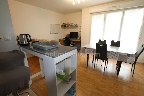 ORLEANS LA SOURCE Proche Université, Appartement deux pièces avec parking sécurisée en excellent état