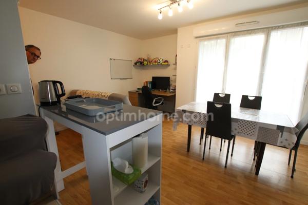 ORLEANS LA SOURCE Proche Université, Appartement deux pièces avec parking sécurisée en excellent état