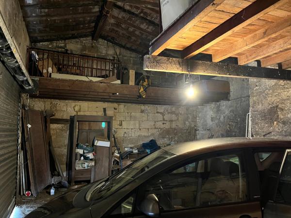 Garage double 56 m² à vendre hyper centre de LIBOURNE (33)