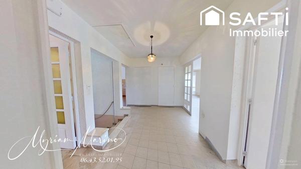 NOUVEAUTÉ ! : Maison traditionnelle avec vue mer panoramique – Les Issambres (83380)